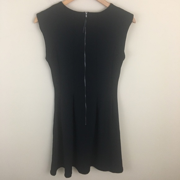 Topshop Dress Womens Size 6 Black  Fit and Flare Sleevel… - Picture 5 of 11